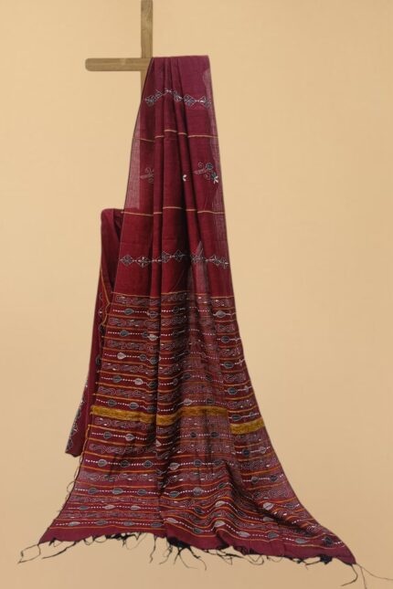 # The Teal Hearth: Maroon Khesh Kantha Saree
